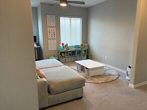 31530 N 24th Dr in Phoenix, AZ - Foto de edificio - Building Photo