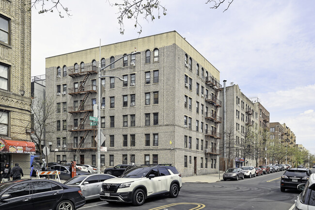 1661 Grand Avenue in New York, NY - Building Photo - Building Photo