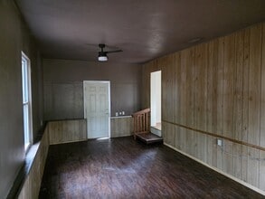 211 W Main St in Pomona Park, FL - Building Photo - Building Photo