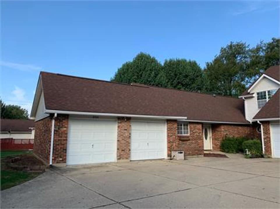 2729 Dartmouth Dr in Springfield, IL - Building Photo