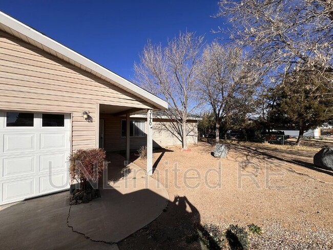 3170 N Date Creek Dr in Prescott Valley, AZ - Foto de edificio - Building Photo