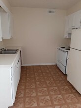 Pine Ridge Apartments in Oklahoma City, OK - Building Photo - Building Photo