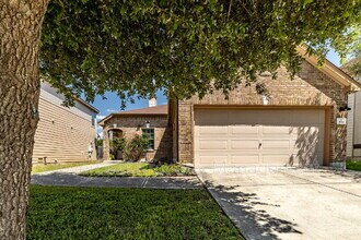 526 Cormorant in San Antonio, TX - Building Photo - Building Photo