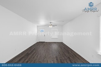 502 Alex Jordan Dr. in Duenweg, MO - Foto de edificio - Building Photo