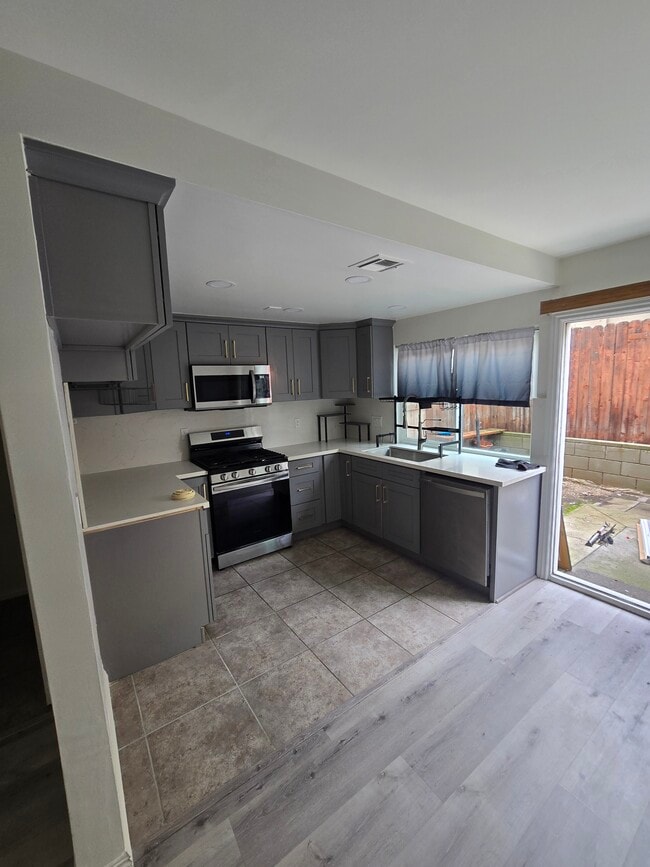 1025 Junipero Dr in Duarte, CA - Building Photo - Building Photo