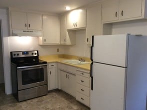 101 Magnolia Ave in Modesto, CA - Building Photo - Building Photo