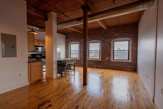 244 Brighton Ave, Unit #404 in Boston, MA - Building Photo - Building Photo