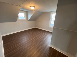 227 Brightman St in Fall River, MA - Building Photo - Building Photo