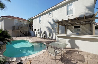 239 Inverrary Dr in Destin, FL - Building Photo - Building Photo