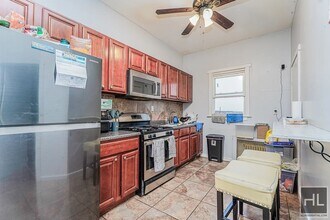 Bay Street, Unit 587 in Staten Island, NY - Foto de edificio - Building Photo