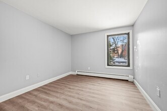 95 Silver Ln in East Hartford, CT - Building Photo - Building Photo