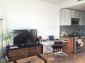 109 3rd St, Unit 4 in Brooklyn, NY - Building Photo - Building Photo