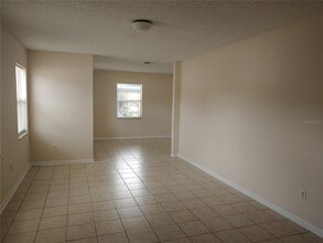 2440 Alamanda Ave in Deltona, FL - Building Photo - Building Photo