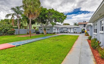 1001 S Federal Hwy in Boynton Beach, FL - Building Photo