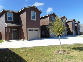 13903 Annas Wy in San Antonio, TX - Building Photo - Building Photo
