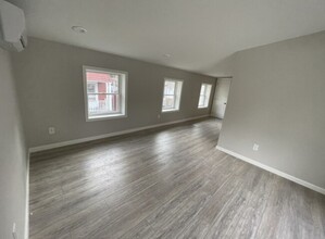 189 North Ave E, Unit 189B in Cranford, NJ - Building Photo - Building Photo