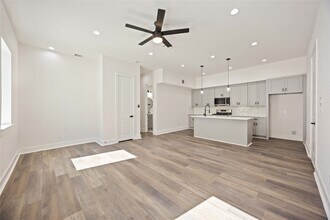 6528 Tuskegee St in Houston, TX - Building Photo - Building Photo