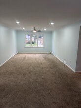 21345 Sloan Dr in Harper Woods, MI - Building Photo - Building Photo