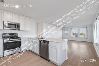 580 Kathleen Pike in San Antonio, TX - Building Photo - Building Photo