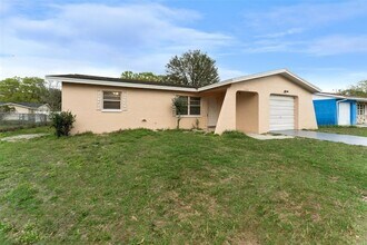 39211 5th Ave, Unit 209B2 in Zephyrhills, FL - Building Photo - Building Photo