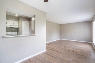 Decker Place Apartments in Baytown, TX - Building Photo - Interior Photo