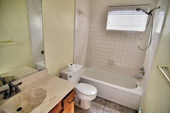 8205 Intrepid Ln in Rowlett, TX - Building Photo - Building Photo