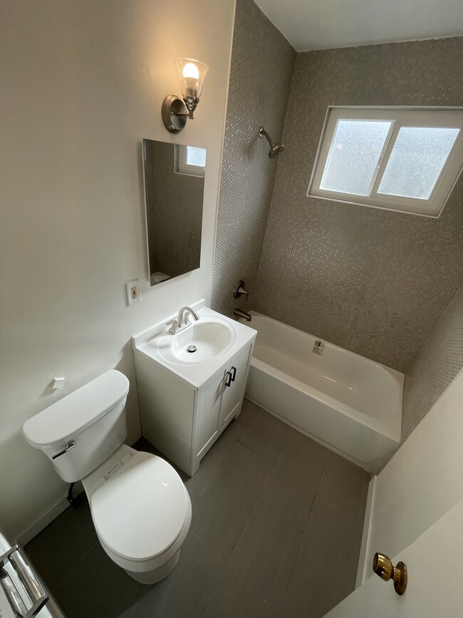 property at 12514 Broadway Ave