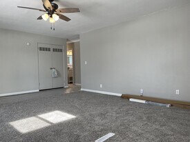 600 Sara St in Junction City, KS - Building Photo