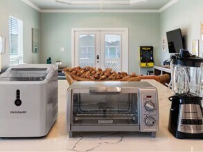 986 Bahama Dr in Port Bolivar, TX - Building Photo - Building Photo