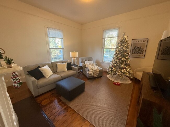 property at 605 Harrison St