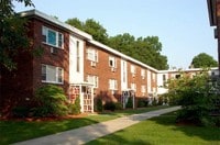Building Photo - Saxony Apartamentos in New Haven, Connecticut
