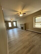 570 Broad St in Emmaus, PA - Building Photo - Building Photo