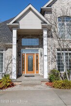 9511 Felsmere Cir in Louisville, KY - Building Photo - Building Photo