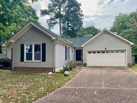 412 Oxburgh Pl in Newport News, VA - Building Photo