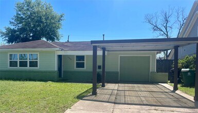 7953 Turquoise Ln in Houston, TX - Building Photo - Building Photo