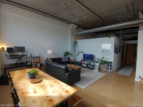 55 W Canfield St in Detroit, MI - Building Photo - Building Photo