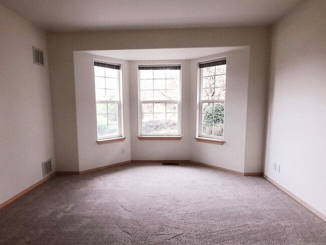 860 SE Sentry Dr in College Place, WA - Building Photo - Building Photo