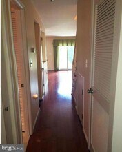 14317 Runabout Ct in Laurel, MD - Foto de edificio - Building Photo
