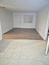 1090 Pinnacles Ave in Greenfield, CA - Building Photo - Building Photo