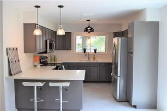 401 Marigold Ave in McAllen, TX - Building Photo - Building Photo