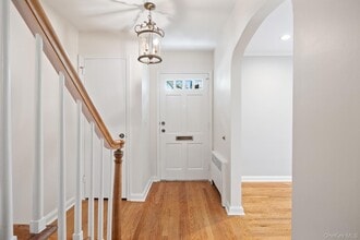 1 Blackthorn Ln in White Plains, NY - Building Photo - Building Photo