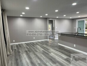 1304 NE 68th Terrace in Gladstone, MO - Building Photo - Building Photo