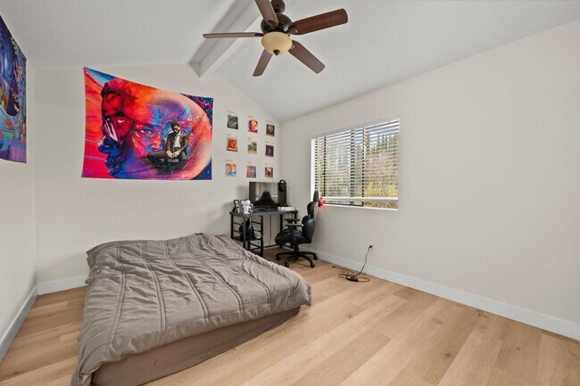 property at 4728 63rd St