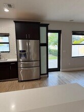 835 NE 191st St in Miami, FL - Building Photo - Building Photo