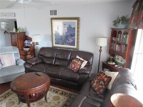 2378 Ecuadorian Way in Clearwater, FL - Building Photo - Building Photo