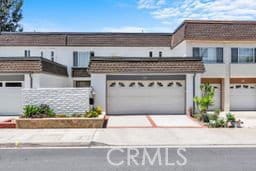 property at 32 Senisa