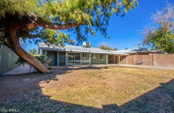 2429 W Sunnyside Ave, Unit 2429 W SUnnyside ave in Phoenix, AZ - Building Photo - Building Photo