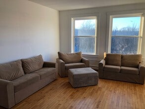 54 Main St in Middlebury, VT - Building Photo - Building Photo