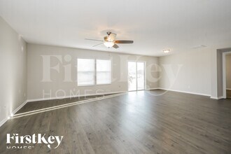 3414 Canyon Falls Dr in Green Cove Springs, FL - Foto de edificio - Building Photo