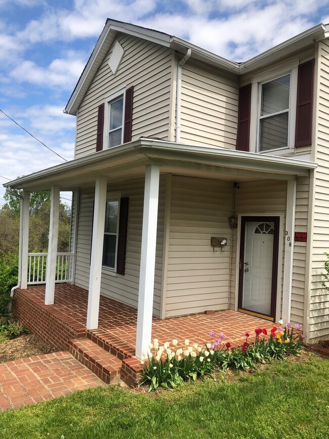 property at 308 Monroe St